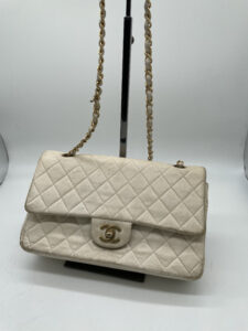 シャネル（CHANEL）マトラッセチェーンショルダーバッグのカラーチェンジ　鞄修理　染め直し